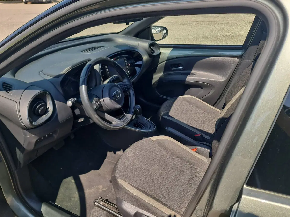 Toyota Aygo X usata a Bologna (9)