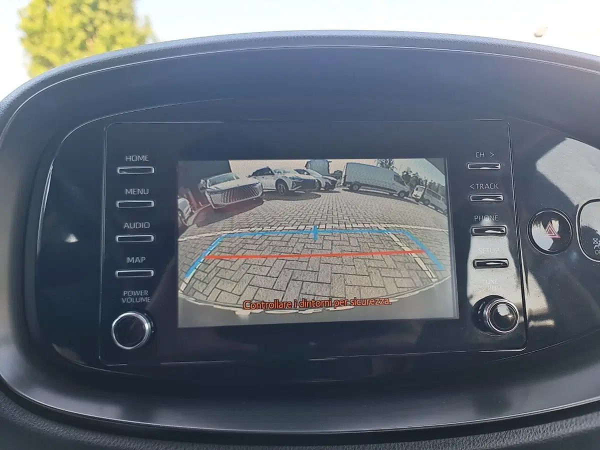 Toyota Aygo X usata a Bologna (13)