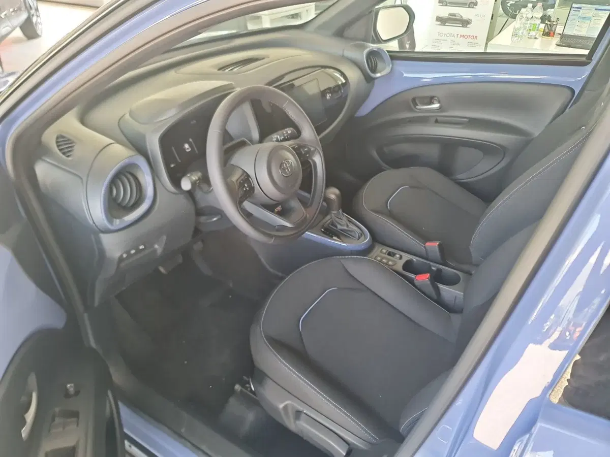 Toyota Aygo X nuova a Bologna (8)