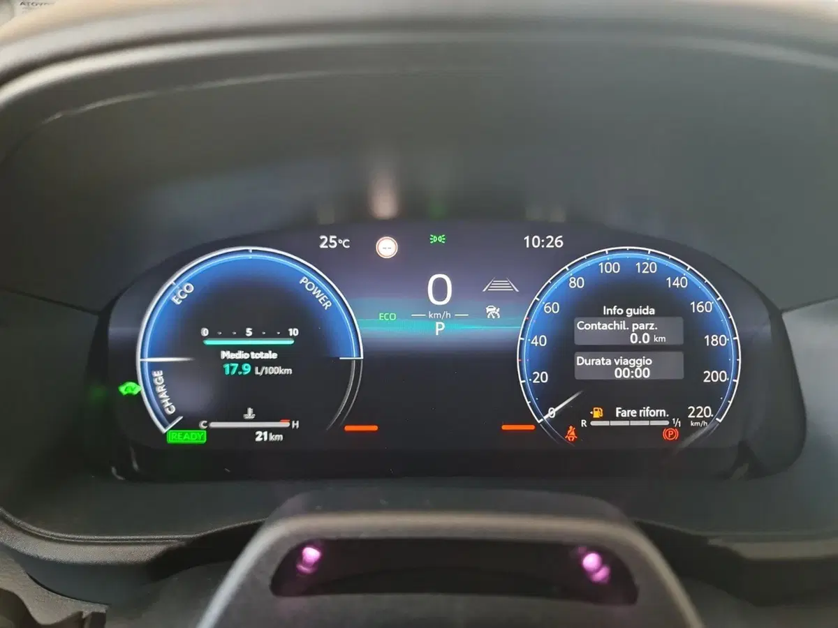 Toyota Yaris Cross nuova a Bologna (10)