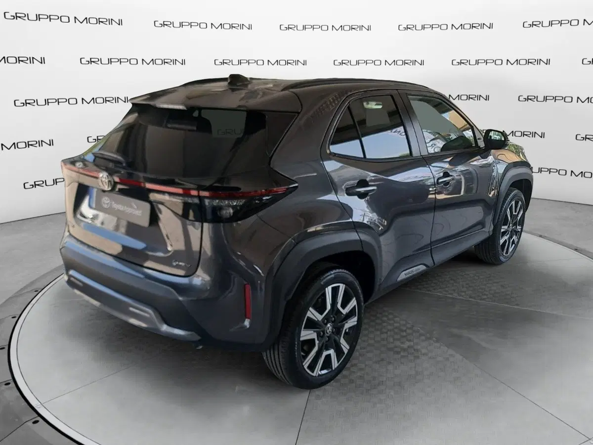 Toyota Yaris Cross nuova a Bologna (5)
