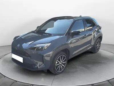 Toyota Yaris Cross 1.5h GR Sport Black Sky fwd 116cv e-cvt del 2025 usata a Bologna