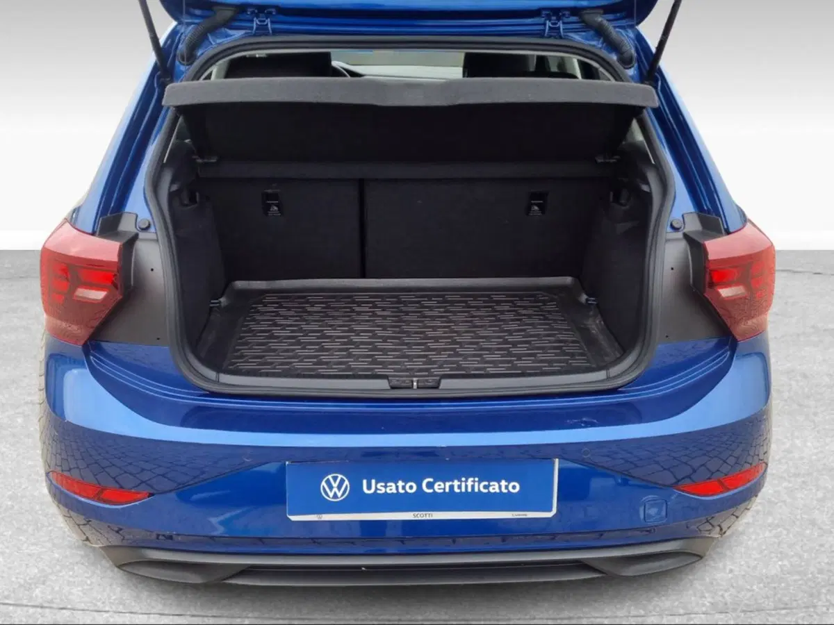 Volkswagen Polo usata a Livorno (6)