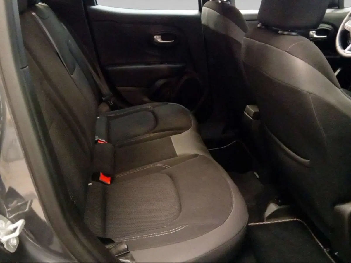 Jeep Renegade usata a Livorno (15)