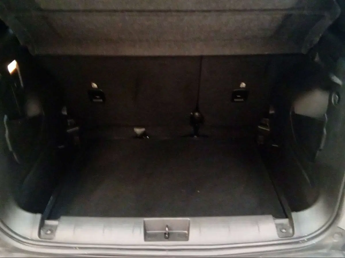 Jeep Renegade usata a Livorno (16)