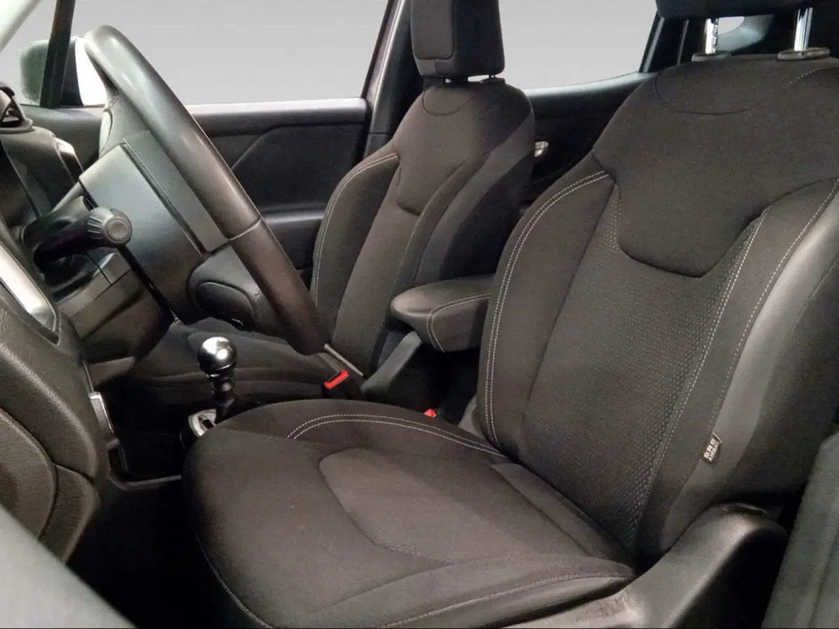 Jeep Renegade usata a Livorno (8)