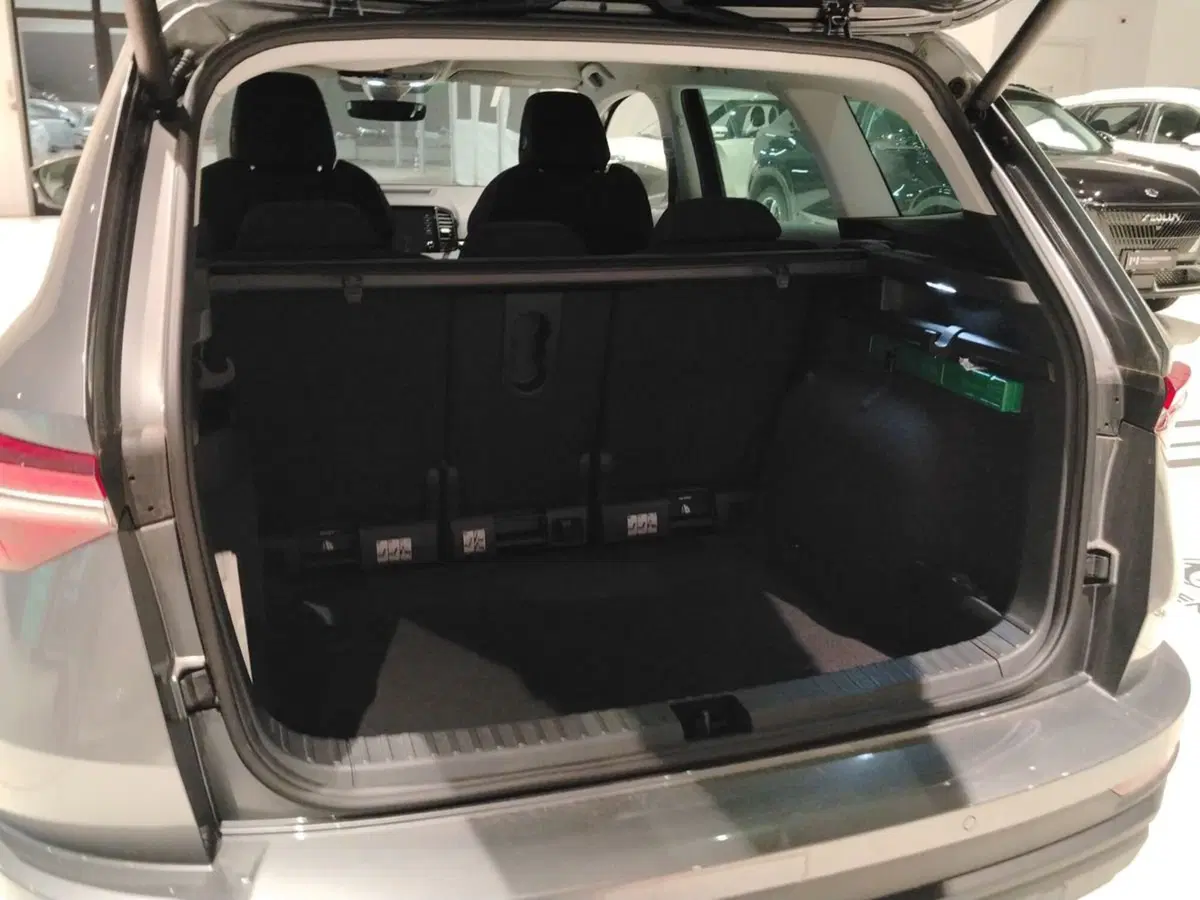 Skoda Karoq nuova a Bari (13)