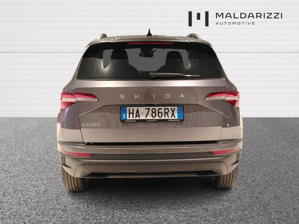 Skoda Karoq nuova a Bari (3)