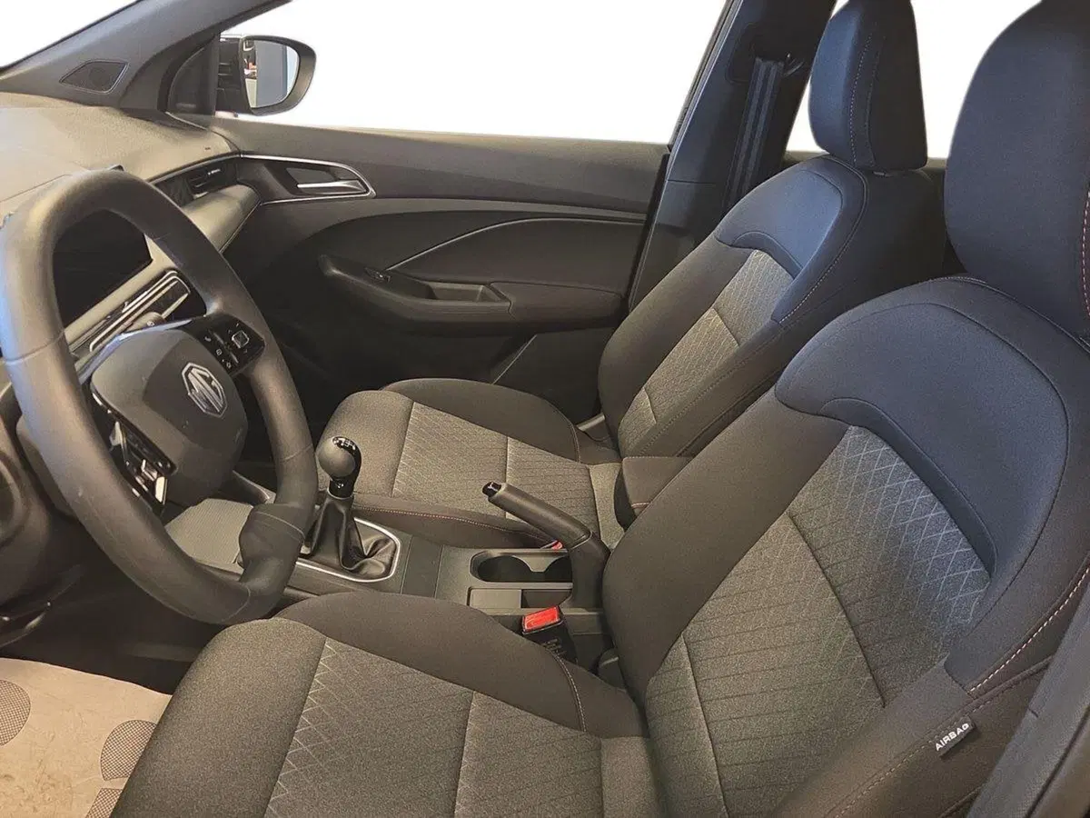 Mg MG3 nuova a Taranto (7)