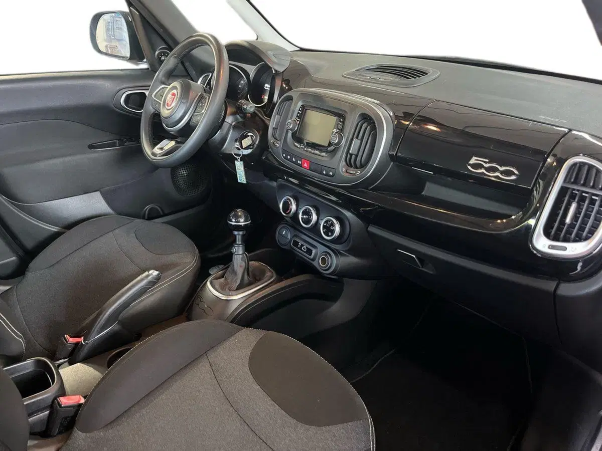 Fiat 500L usata a Bari (9)