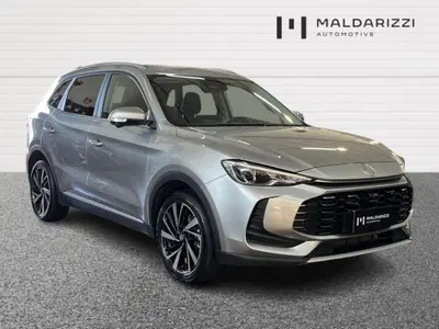 Mg ZS EV Luxury 72 kWh del 2025 usata a Bari