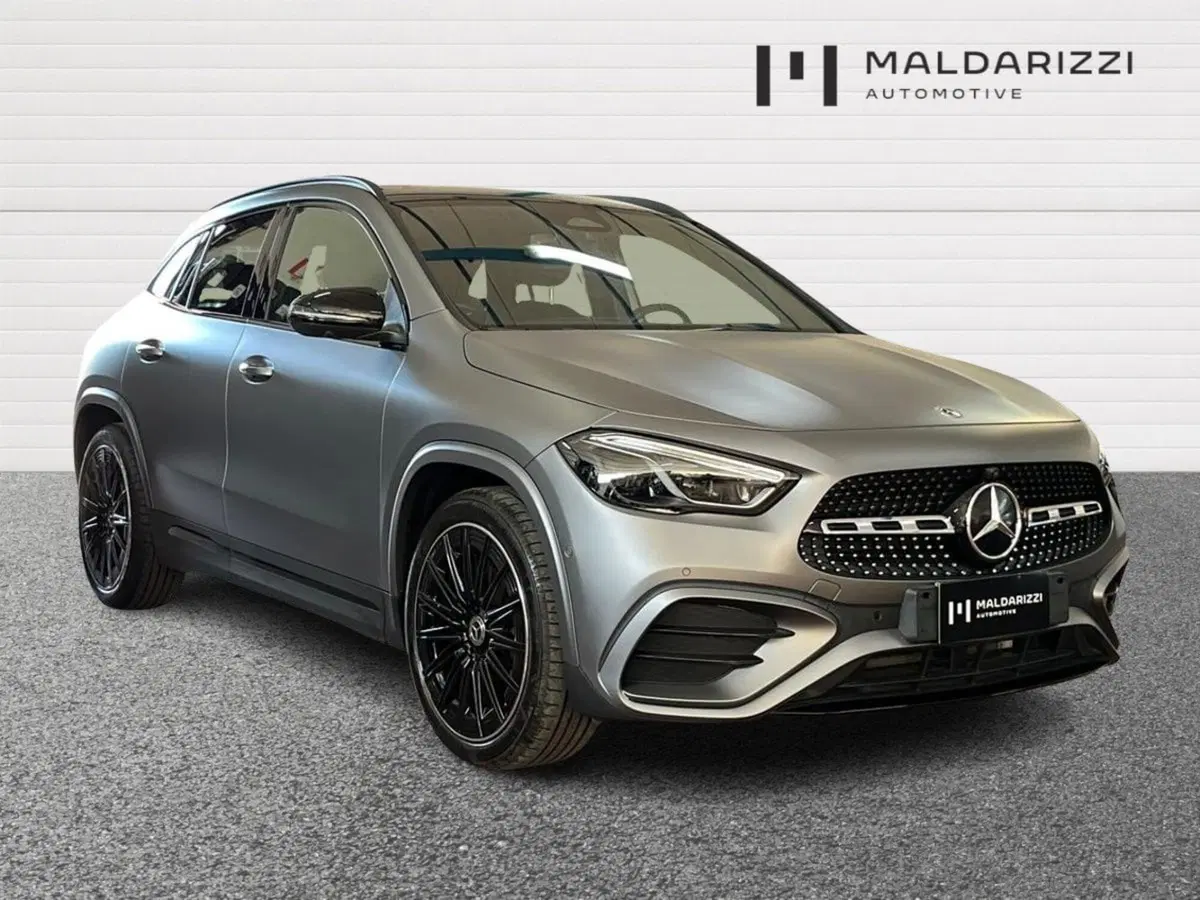 Mercedes-Benz GLA SUV usata a Bari