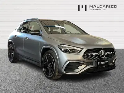Mercedes-Benz GLA SUV 200 d AMG Line Premium Plus auto del 2023 usata a Bari