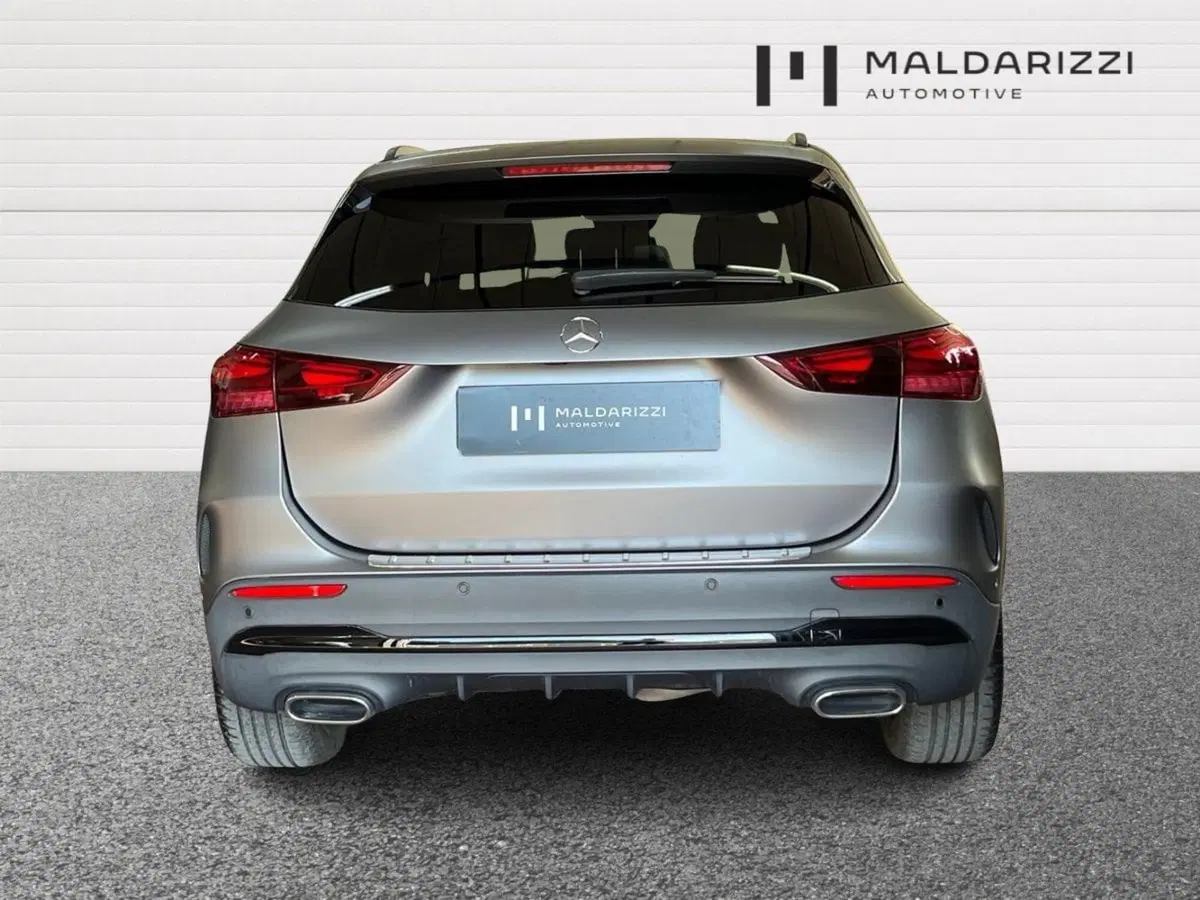 Mercedes-Benz GLA SUV usata a Bari (3)