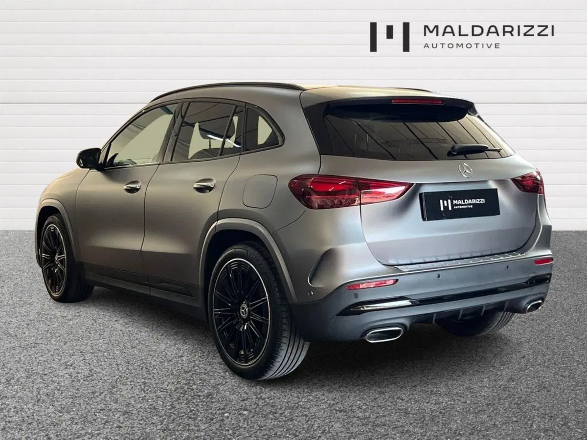 Mercedes-Benz GLA SUV usata a Bari (4)