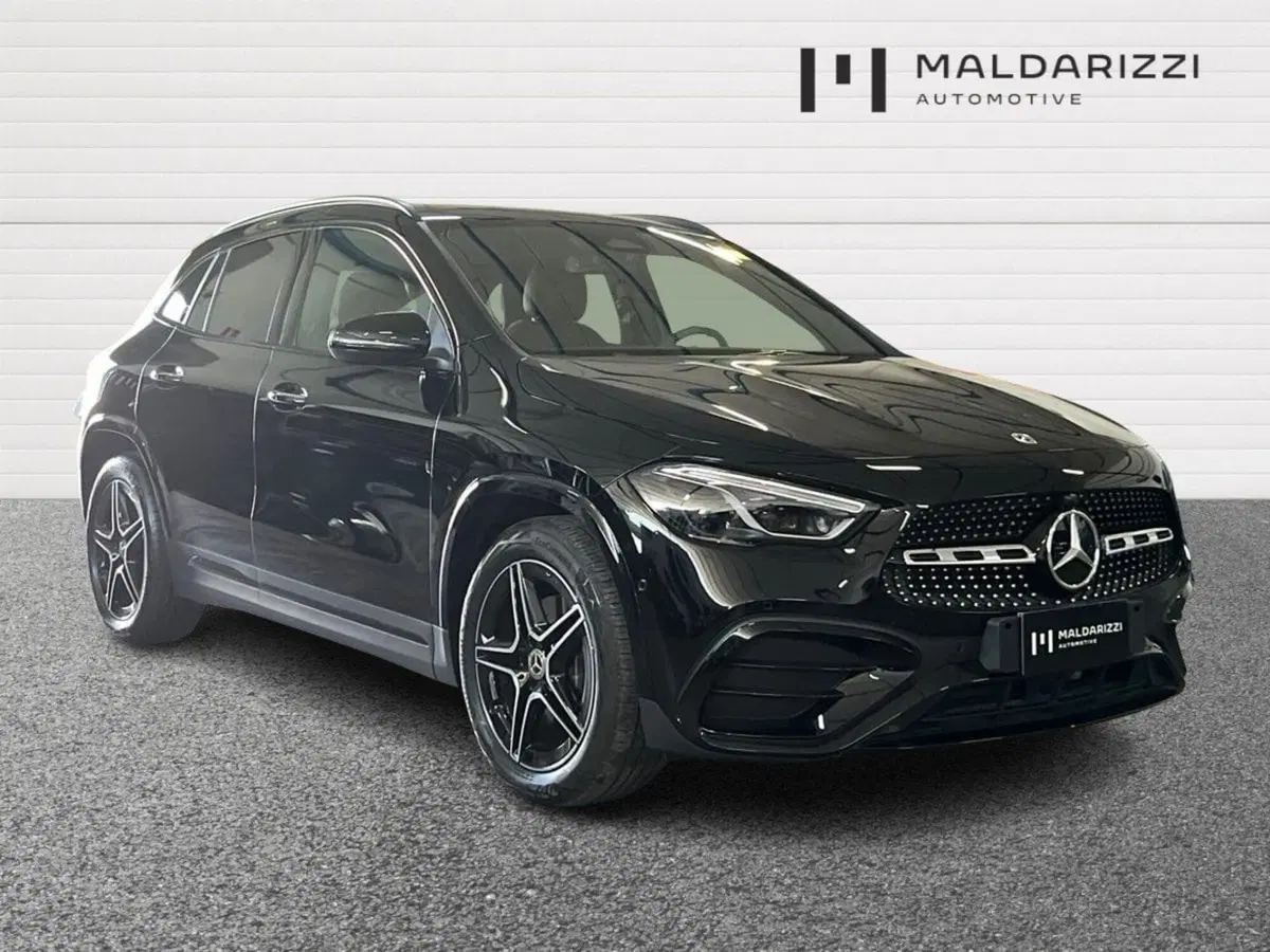 Mercedes-Benz GLA SUV usata a Bari