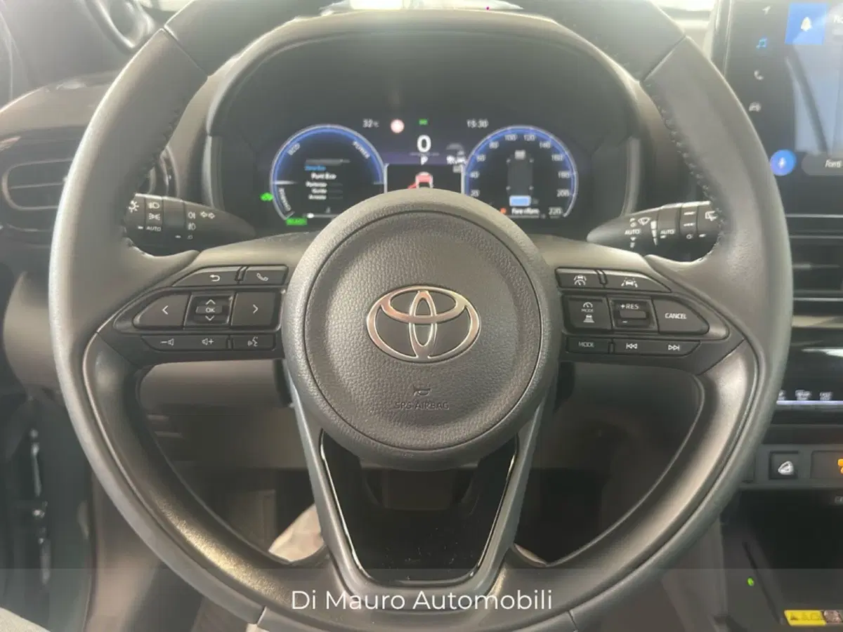 Toyota Yaris Cross nuova a Napoli (11)