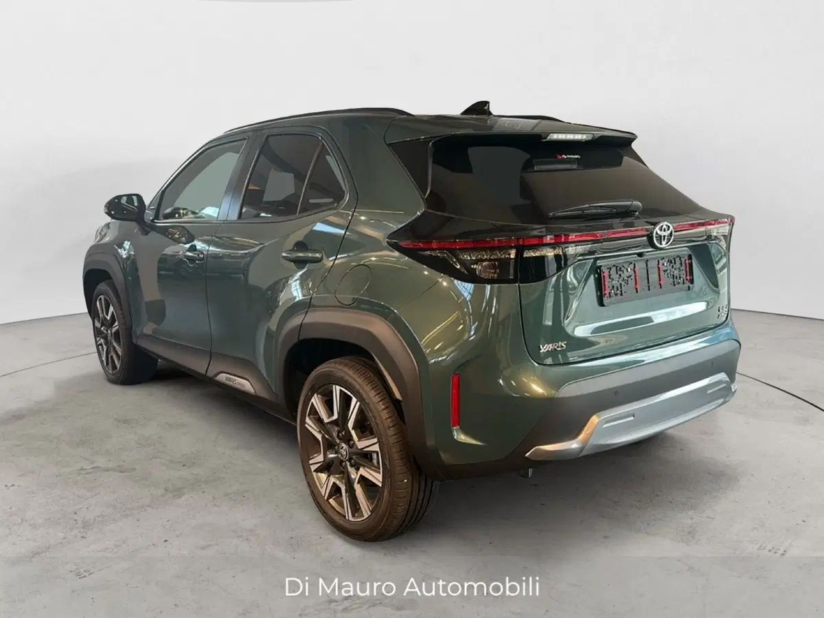Toyota Yaris Cross nuova a Napoli (3)