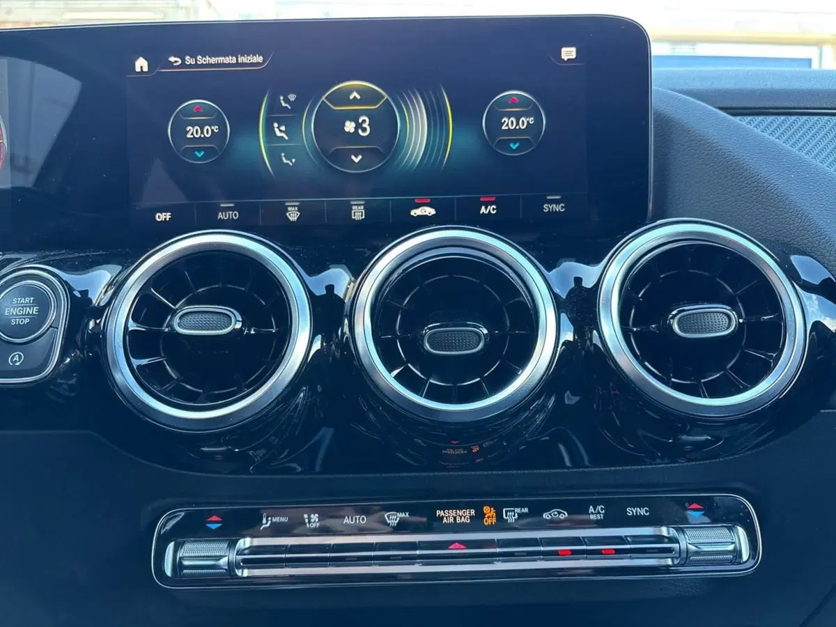 Mercedes-Benz GLA SUV usata a Pescara (14)
