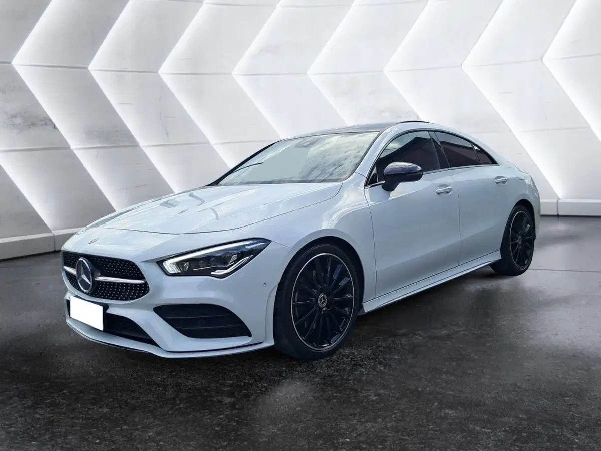 Mercedes-Benz CLA Shooting Brake usata a Salerno