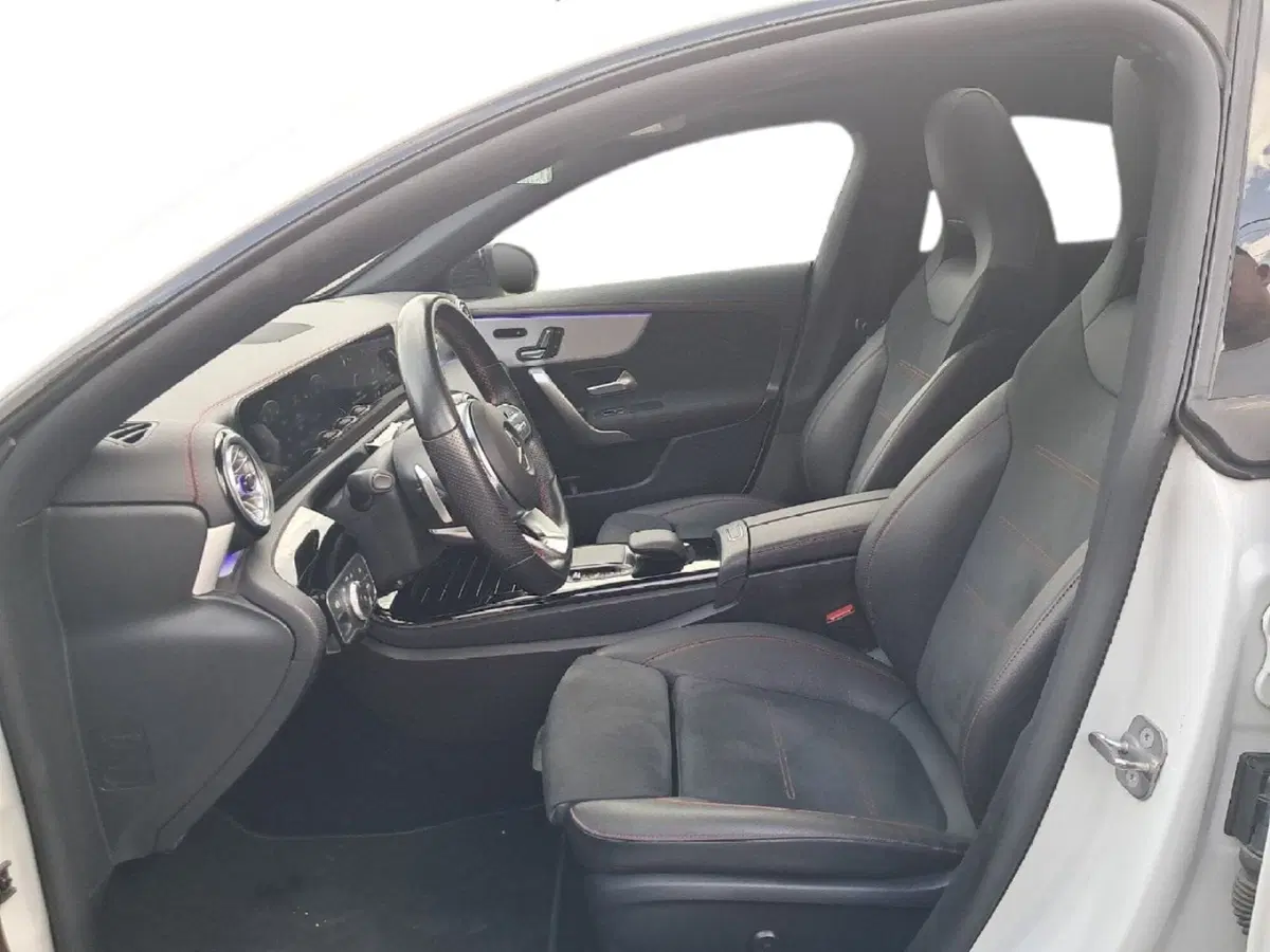 Mercedes-Benz CLA Shooting Brake usata a Salerno (10)