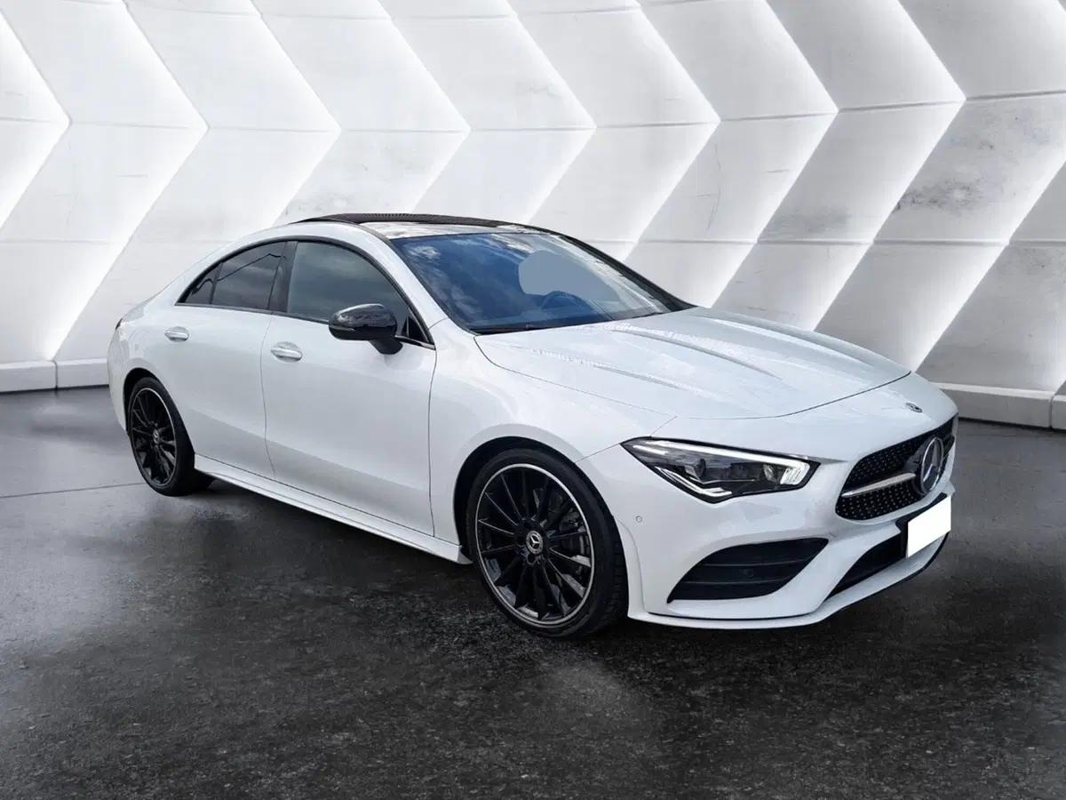 Mercedes-Benz CLA Shooting Brake usata a Salerno (2)