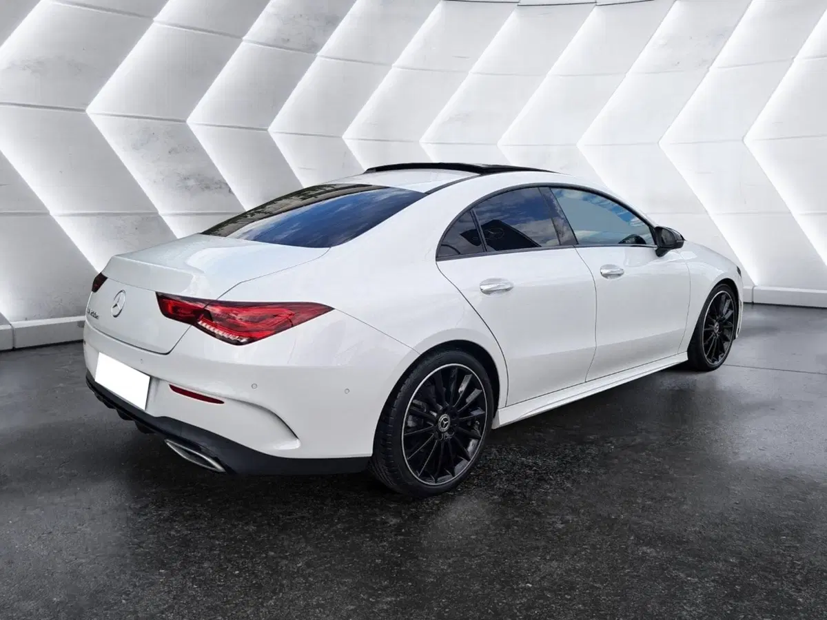 Mercedes-Benz CLA Shooting Brake usata a Salerno (5)