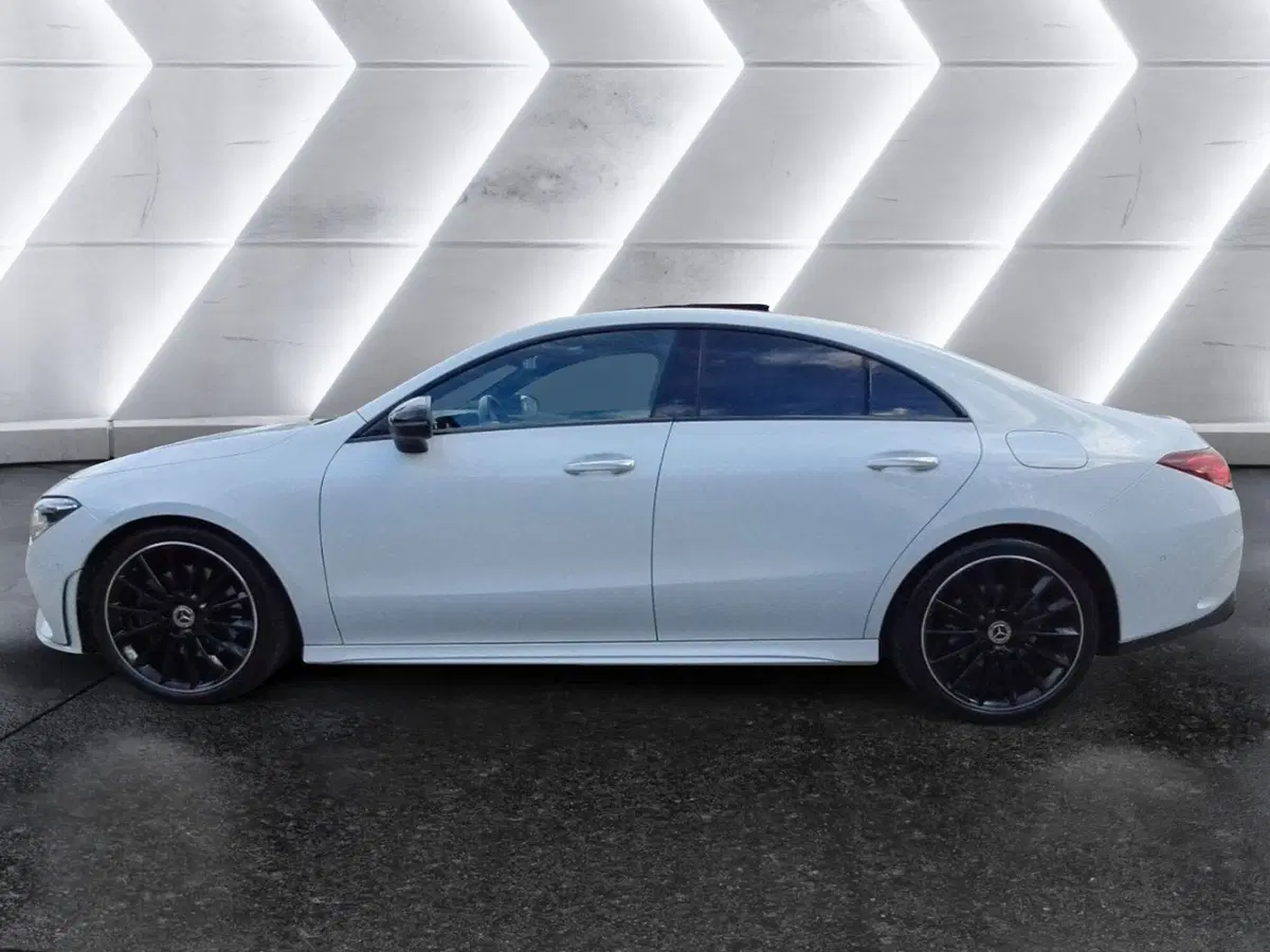 Mercedes-Benz CLA Shooting Brake usata a Salerno (8)