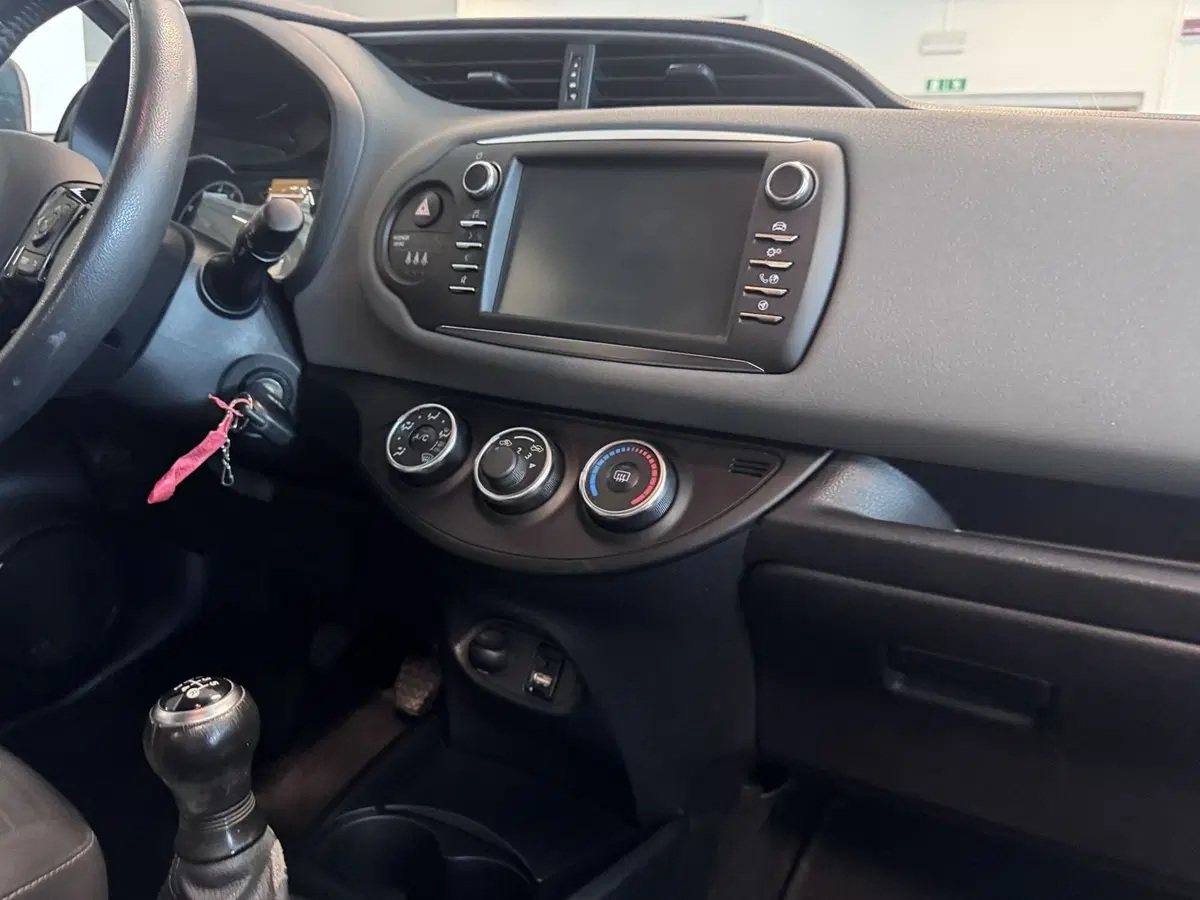 Toyota Yaris usata a Messina (12)