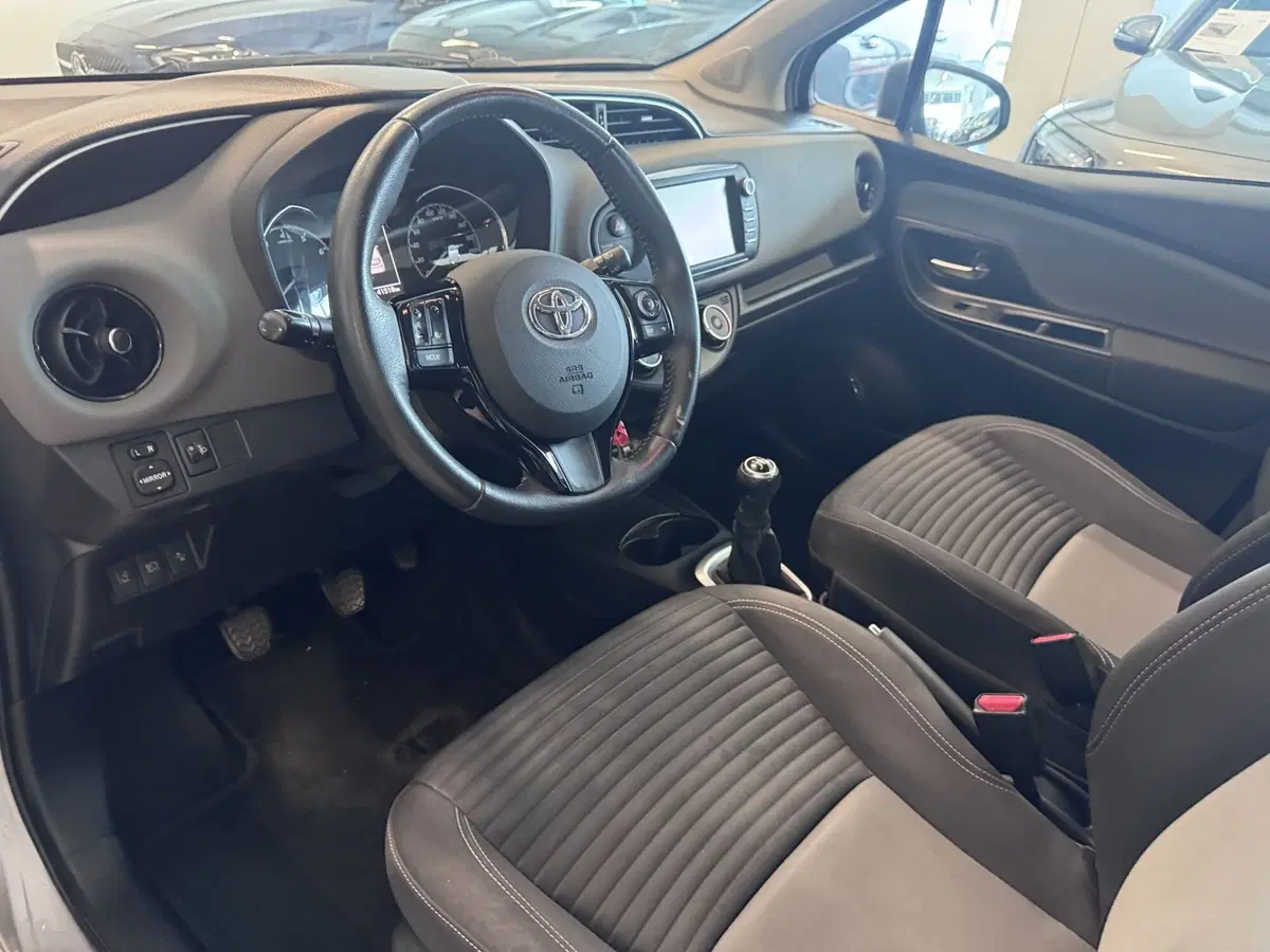 Toyota Yaris usata a Messina (7)