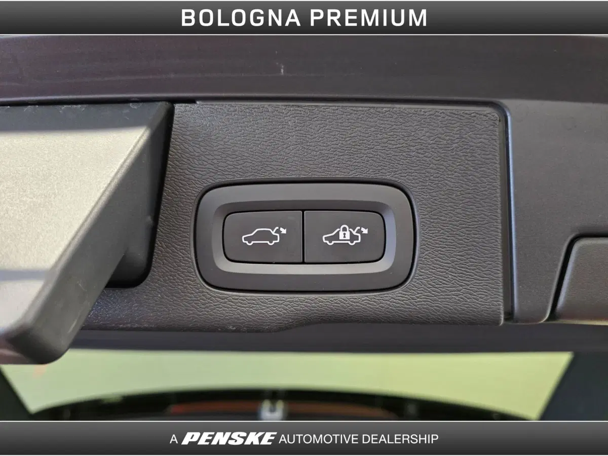 Volvo XC60 usata a Bologna (11)