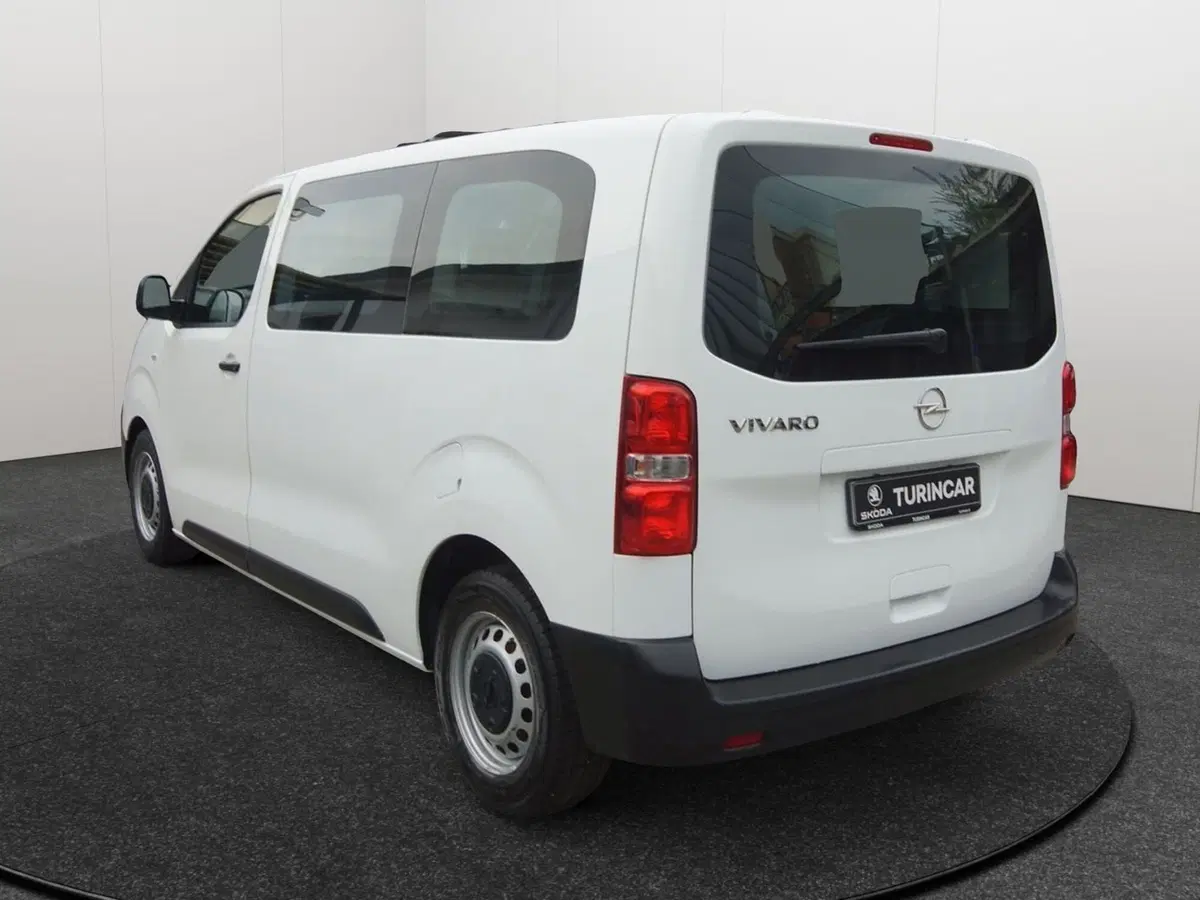 Opel Vivaro Furgone usata a Torino (4)