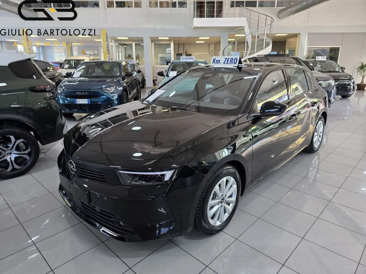 Opel Astra nuova a Prato