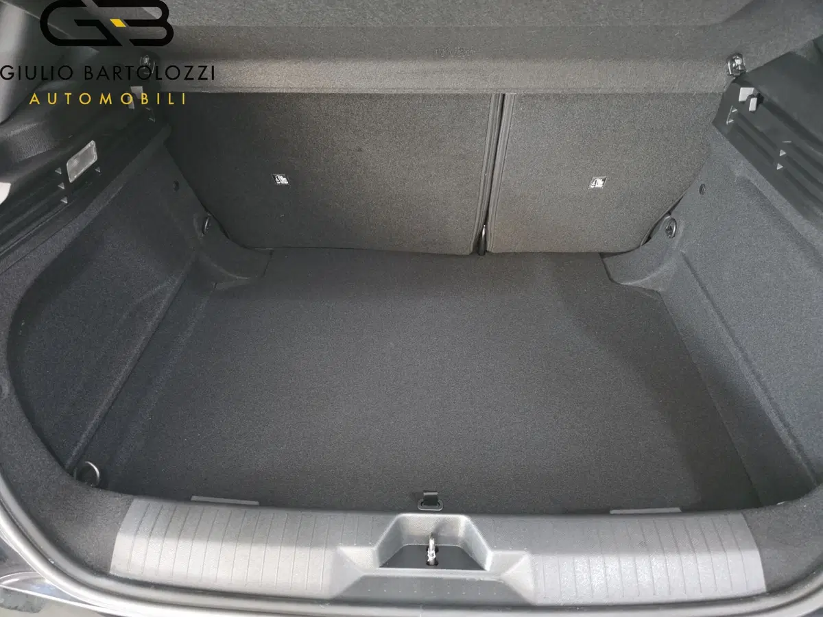 Opel Astra nuova a Prato (7)