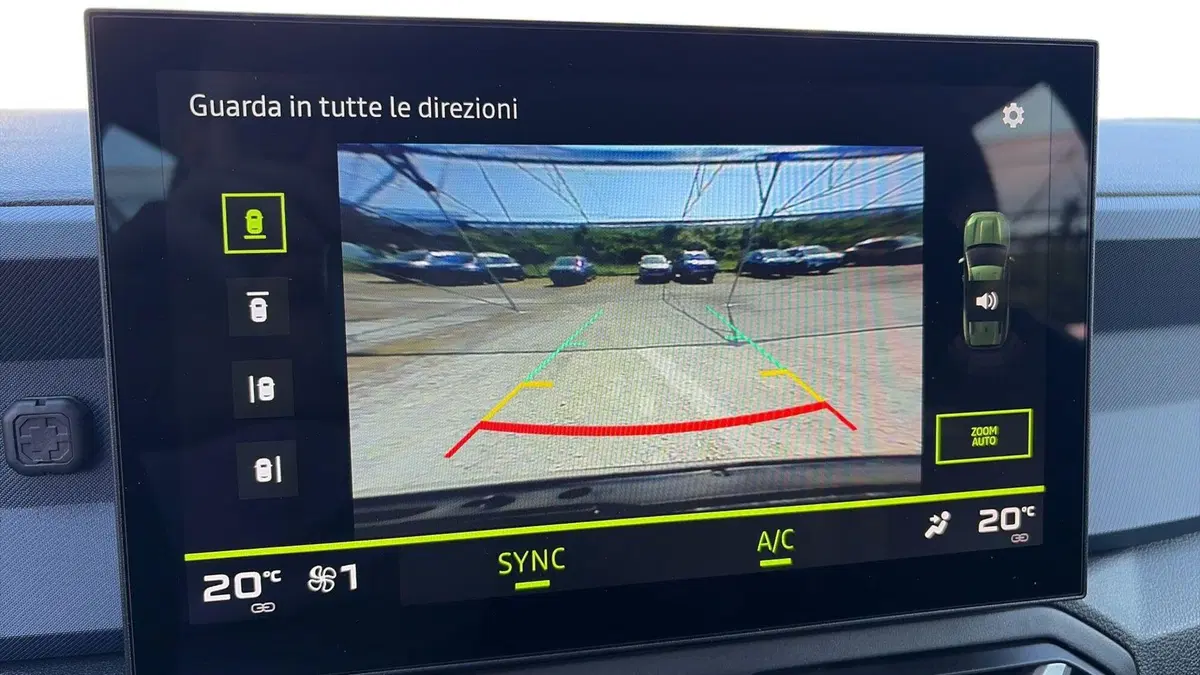 Dacia Bigster nuova a Treviso (17)
