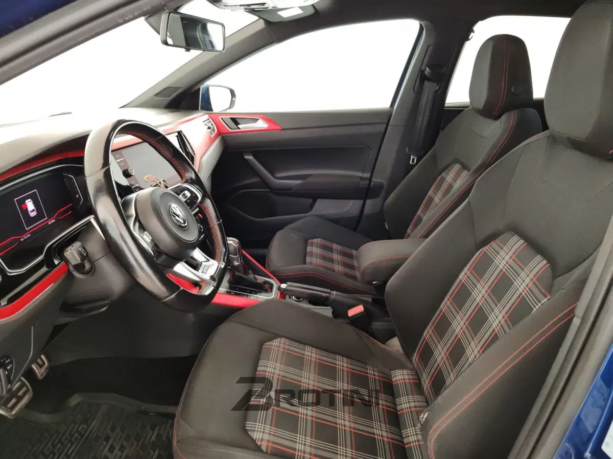 Volkswagen Polo usata a Massa-Carrara (7)