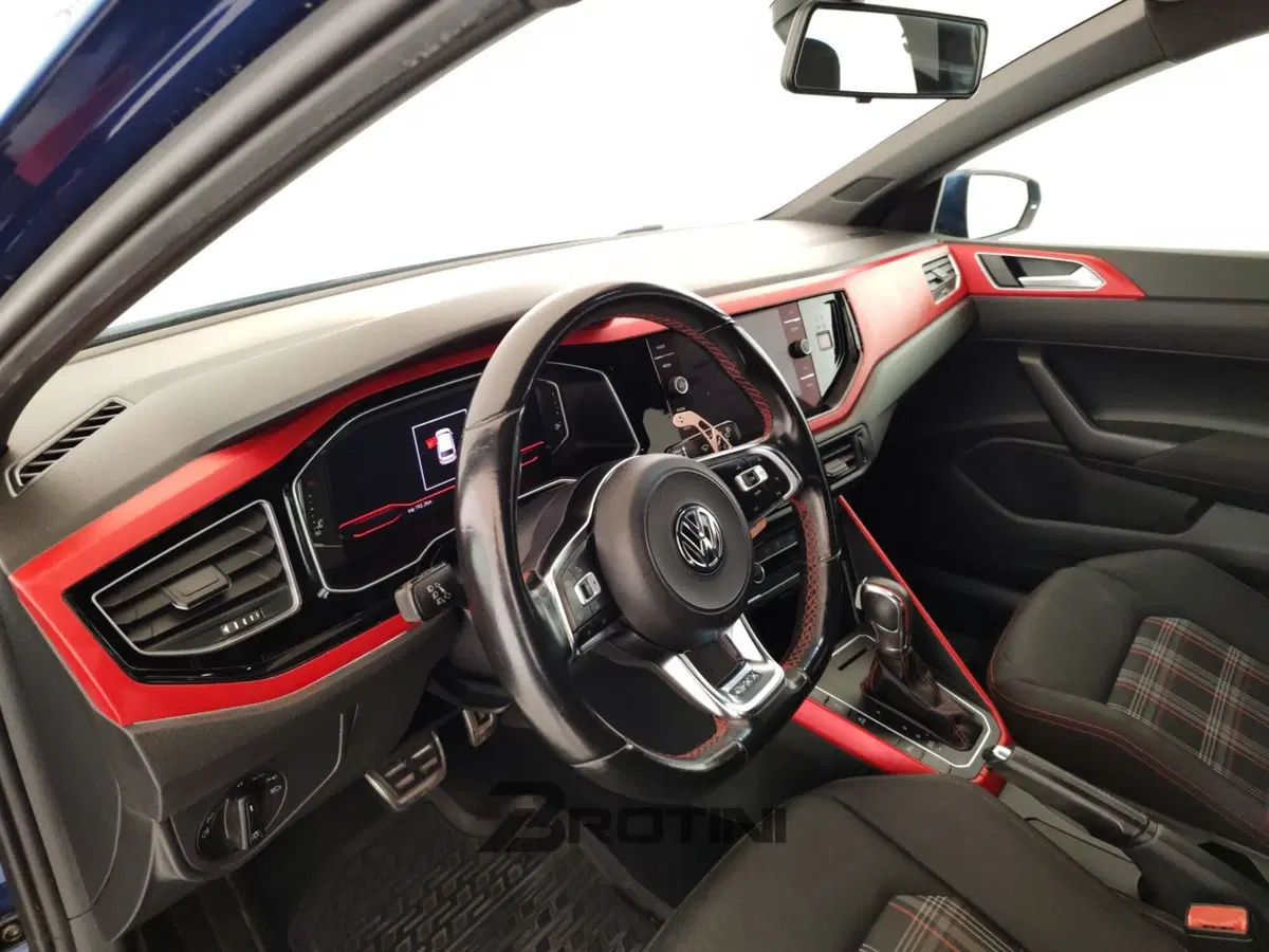 Volkswagen Polo usata a Massa-Carrara (8)