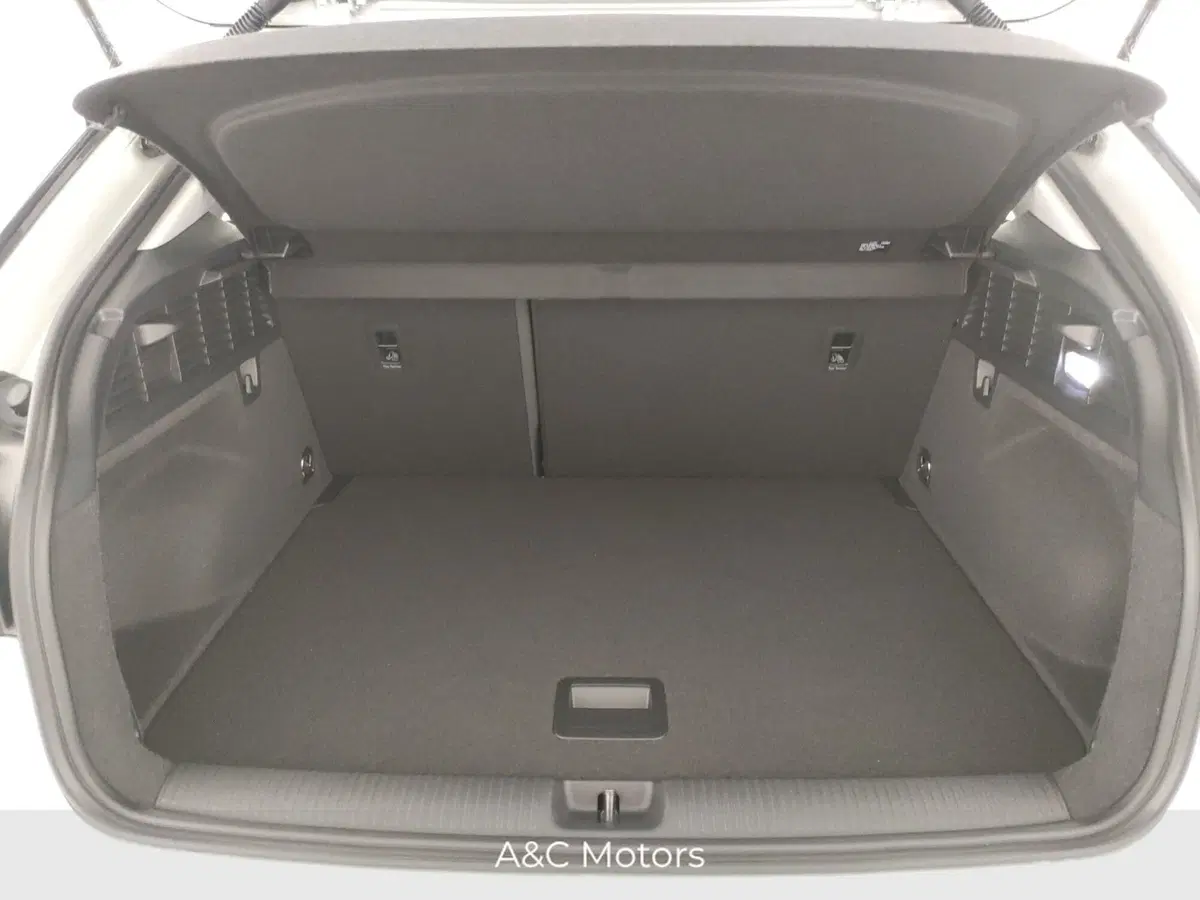Audi Q2 nuova a Caserta (13)