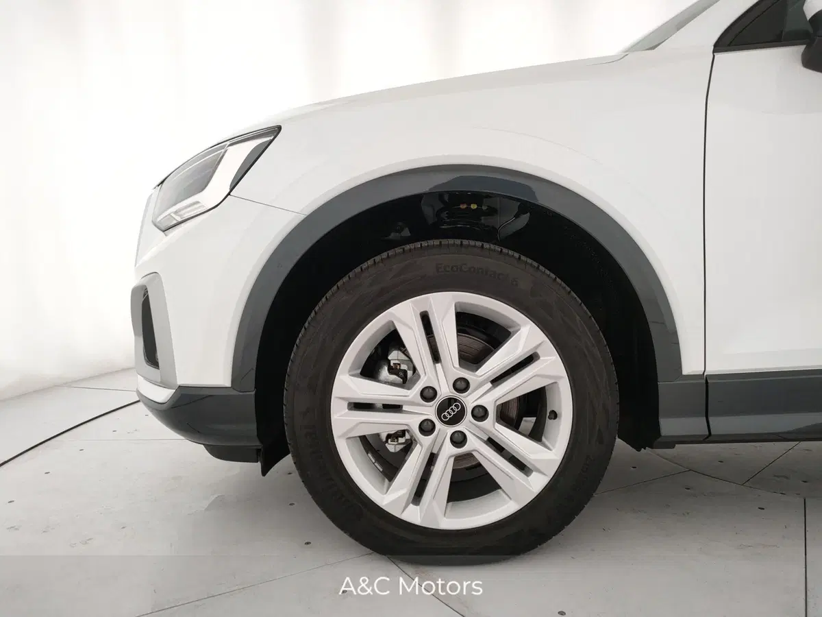 Audi Q2 nuova a Caserta (6)