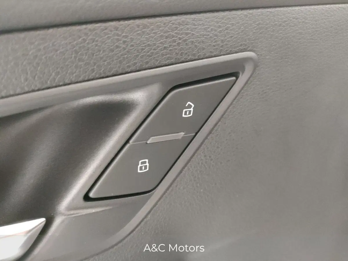 Audi Q2 nuova a Caserta (8)