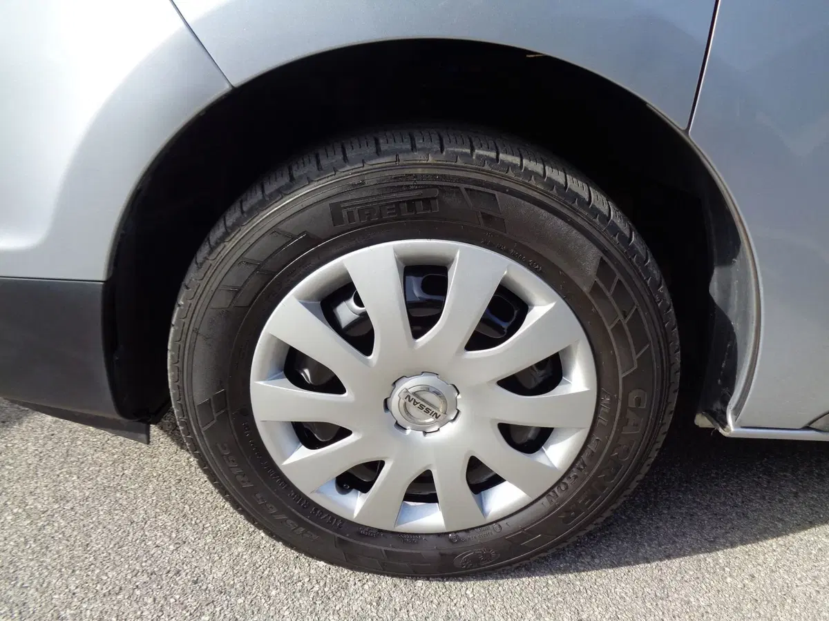 Nissan NV300 Furgone usata a Belluno (6)