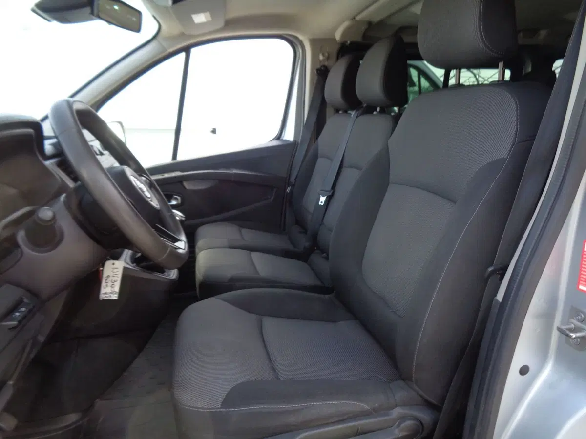 Nissan NV300 Furgone usata a Belluno (7)