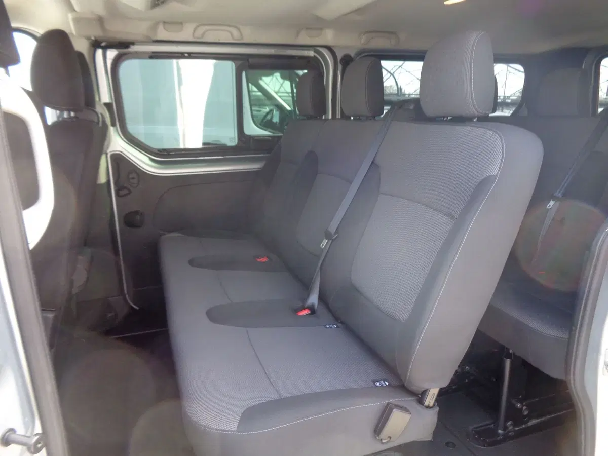 Nissan NV300 Furgone usata a Belluno (8)