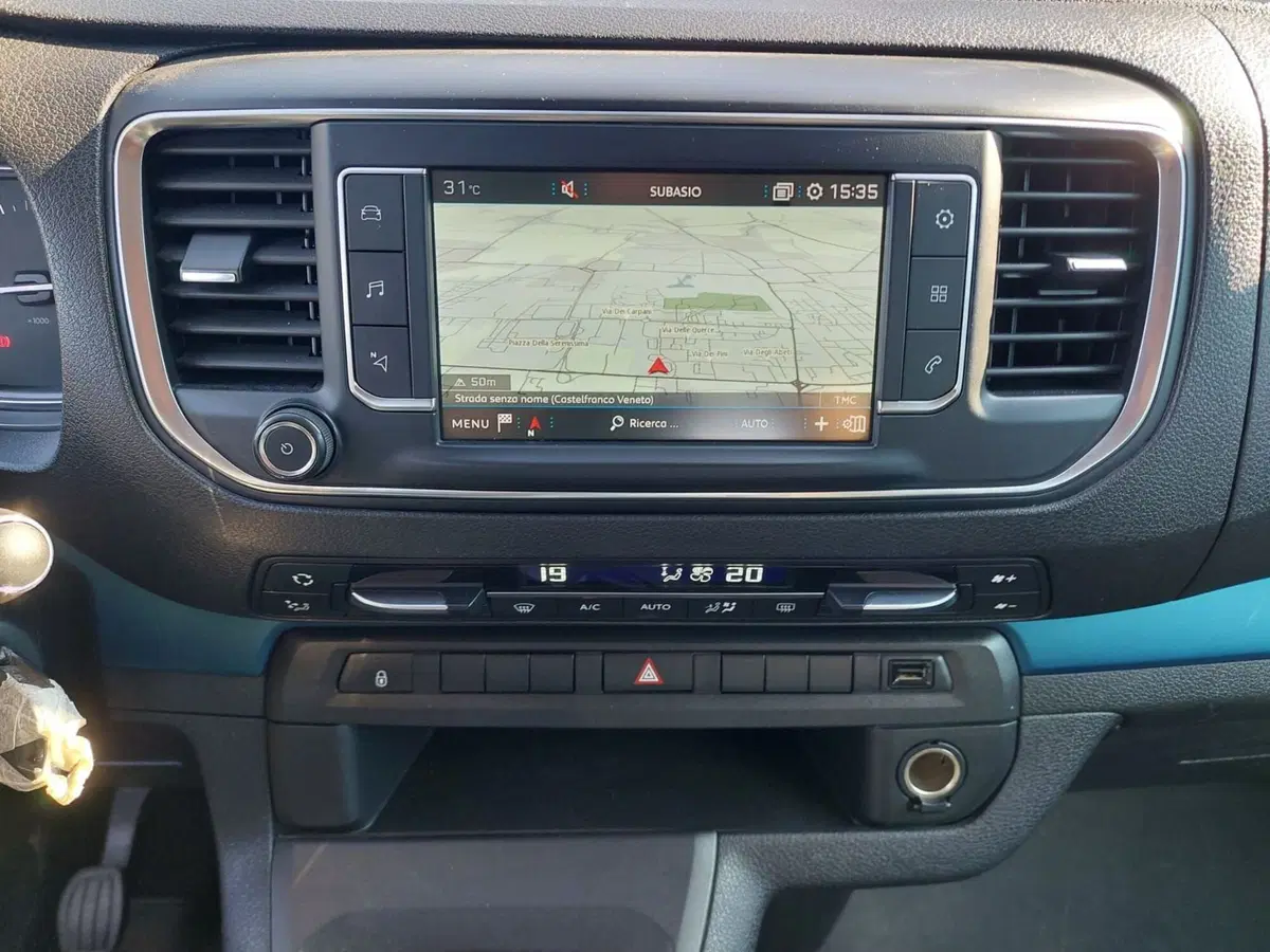 Peugeot Traveller usata a Treviso (13)