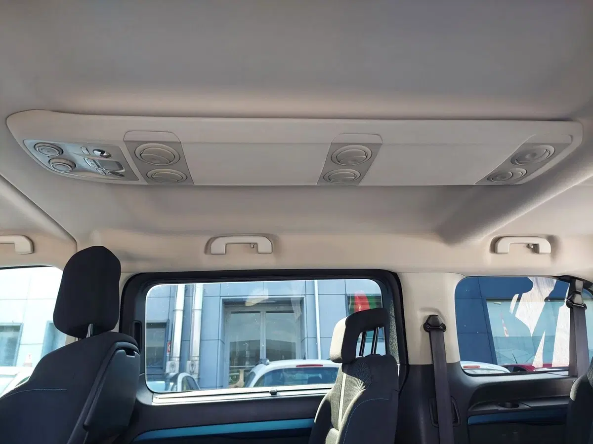 Peugeot Traveller usata a Treviso (14)