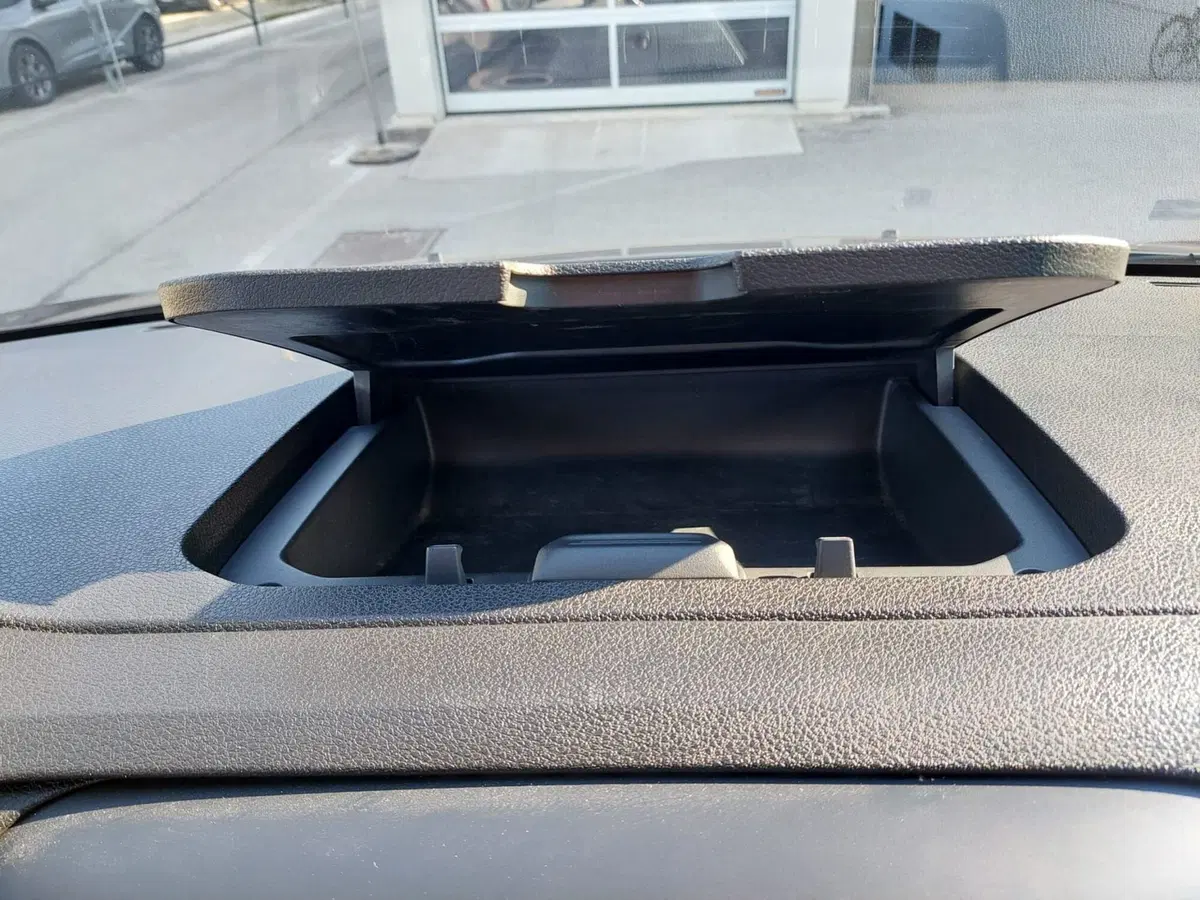 Peugeot Traveller usata a Treviso (18)
