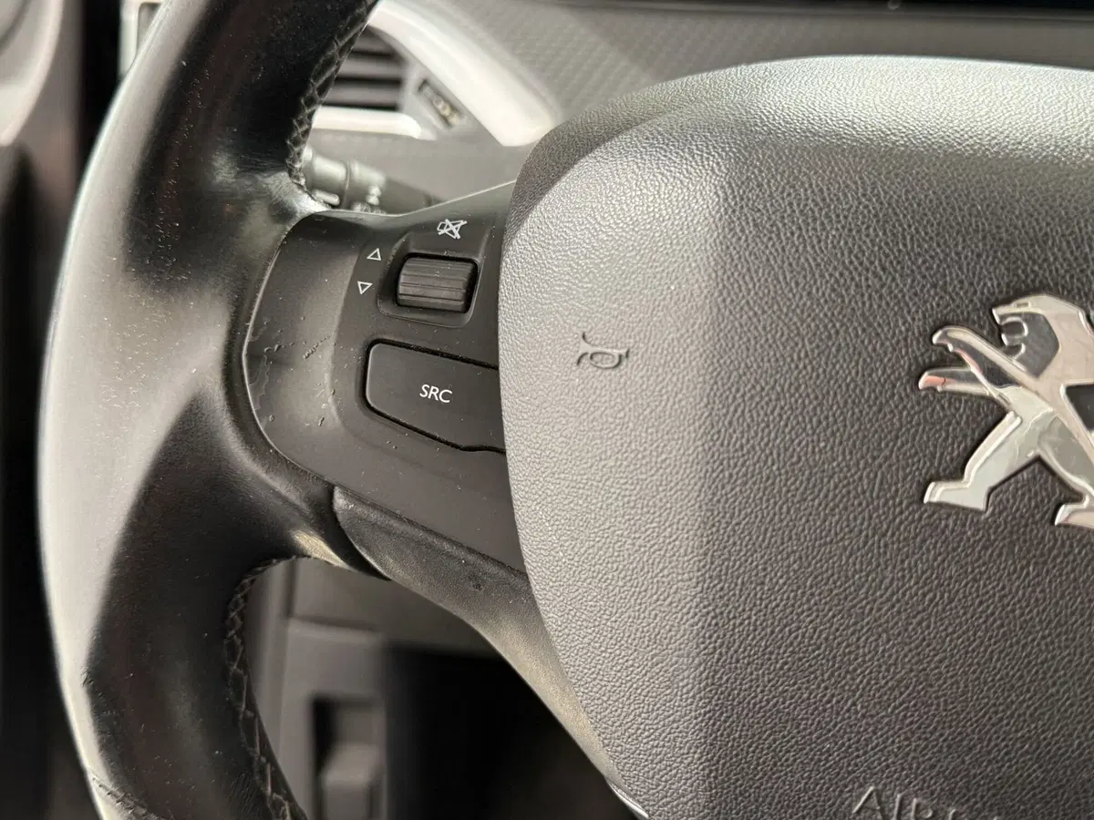 Peugeot 2008 usata a Perugia (11)