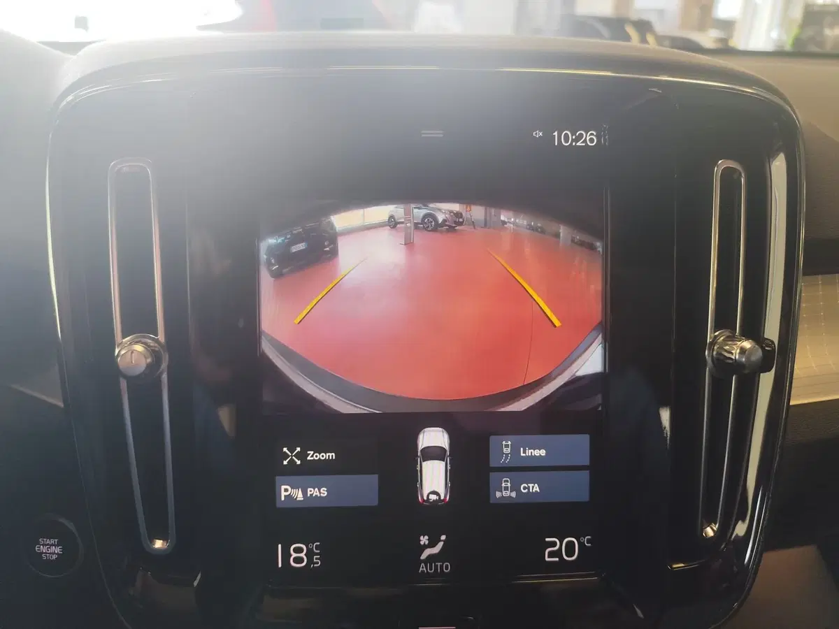 Volvo XC40 usata a Milano (12)
