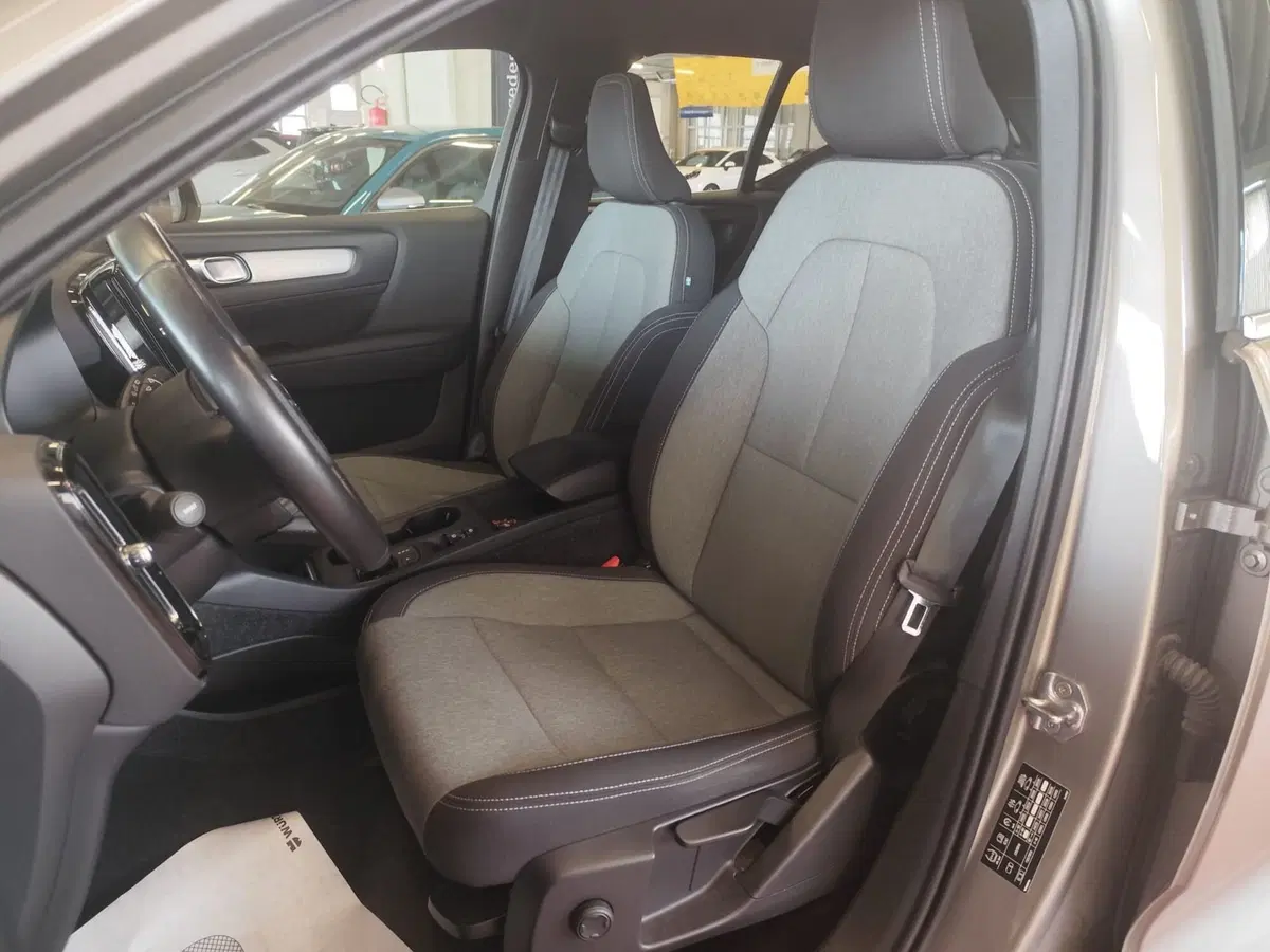 Volvo XC40 usata a Milano (15)