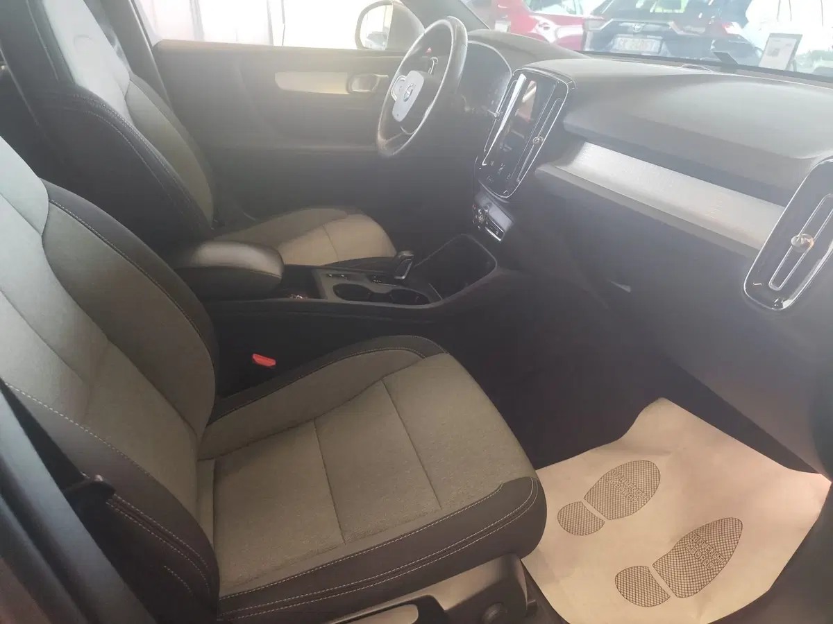 Volvo XC40 usata a Milano (17)